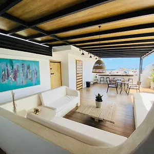 https://ocean-breeze.santodomingobesthotels.com